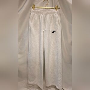 Nike Womens Classic White Joggers